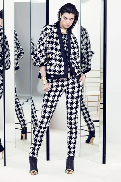 Look 7